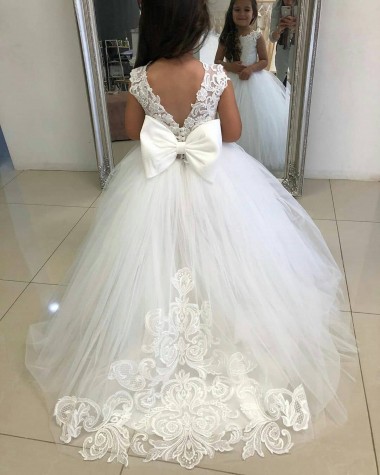 Wholesale Ivory Ball Gown Chapel Train Sleeveless Flower Girl Dress