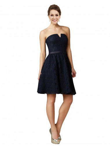 Wholesale Classic Knee Length Lace Bridesmaid Dress / Cocktail Dress with Notched Neckline